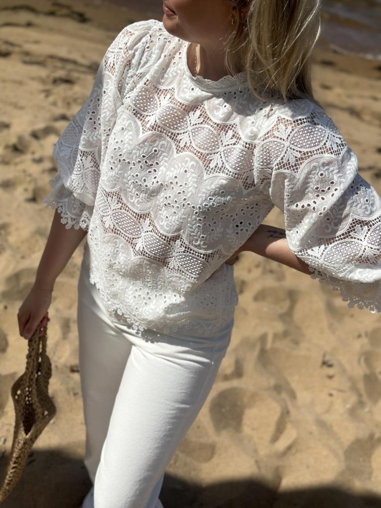 Neo Noir Adela Big Embroidery Blouse White