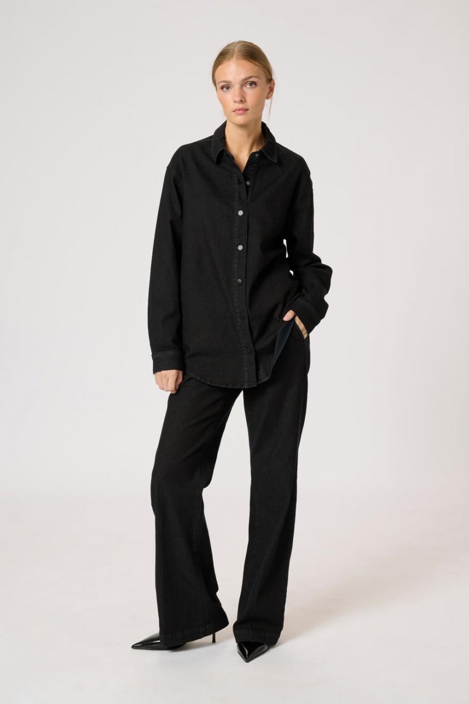 My Essential Wardrobe Lara Boxy Shirt Black