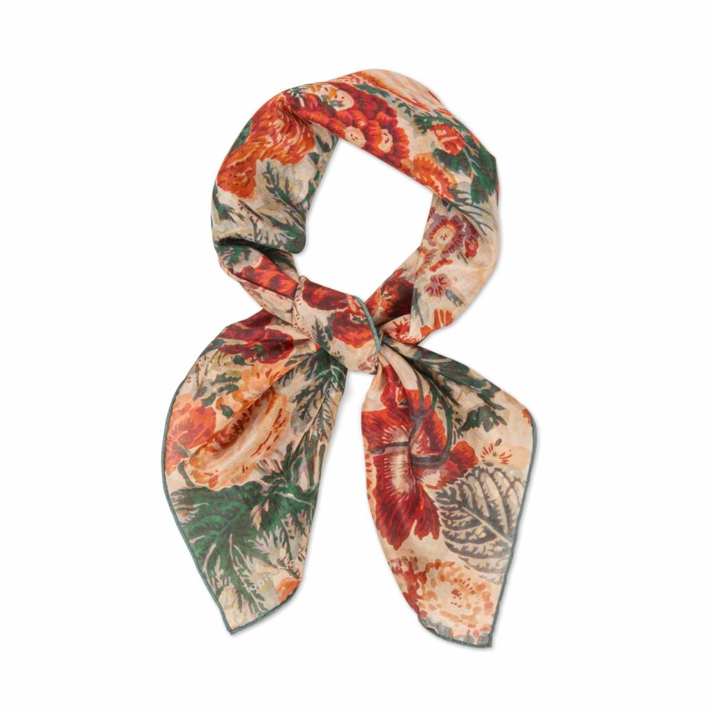 Tapis Noir Light Warm Flower Scarf 67×67